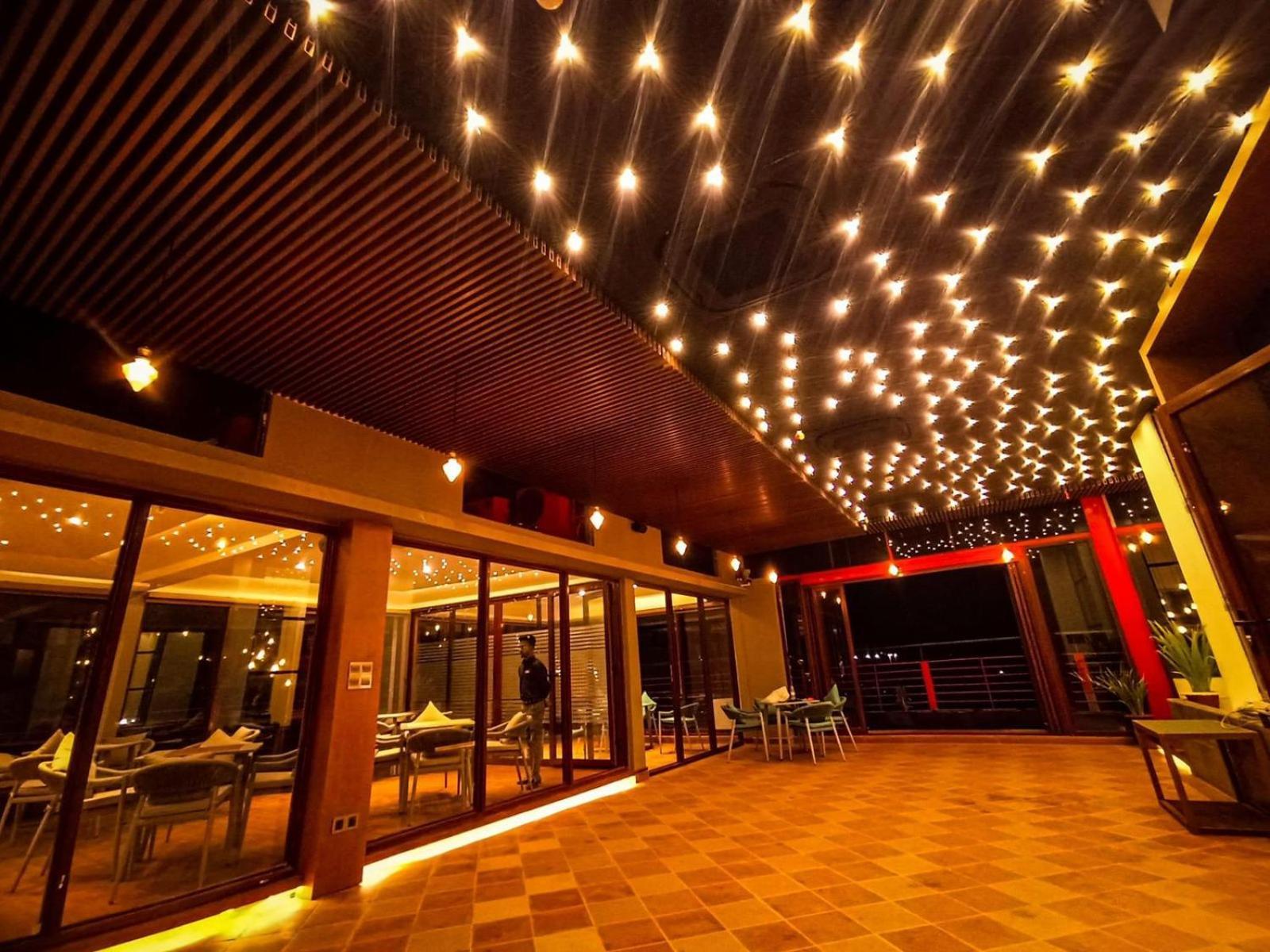 Royal Cox'S Bazar Hotel Bagian luar foto